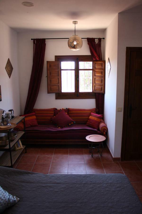 Boutique Bed & Breakfast Casa Utopia Alcaucín Eksteriør billede